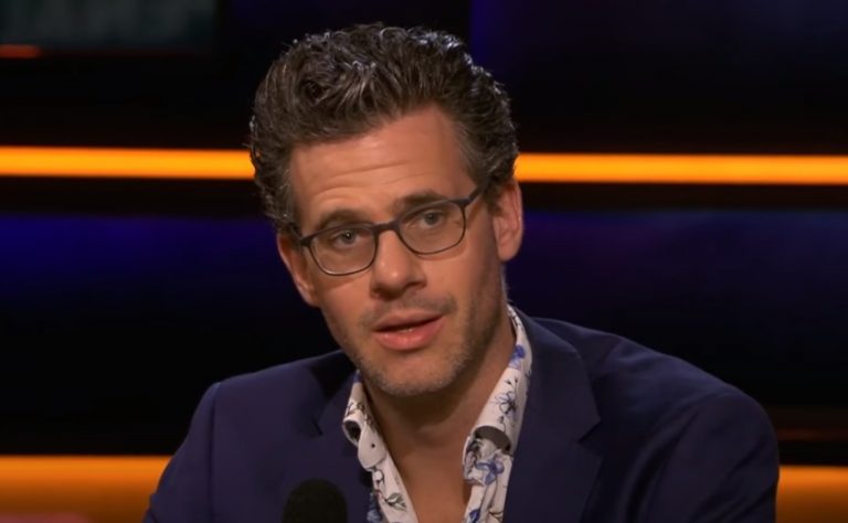 Alles over Erik Dijkstra: zijn woordgrapjes, zijn privéleven en zijn tv-carrière Alles over Erik Dijkstra: zijn woordgrapjes, zijn privéleven en zijn tv-carrière