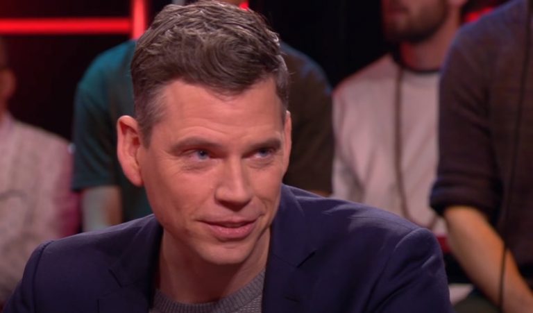 Jeroen Wollaars: presentator van Nieuwsuur, zijn privéleven en zijn achtergrond Jeroen Wollaars: presentator van Nieuwsuur, zijn privéleven en zijn achtergrond