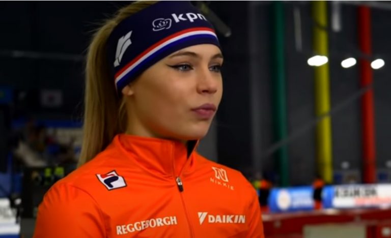 Alles over Jutta Leerdam: haar schaatssucces, haar bekende vriend en het geheim van haar schoonheid Alles over Jutta Leerdam: haar schaatssucces, haar bekende vriend en het geheim van haar schoonheid