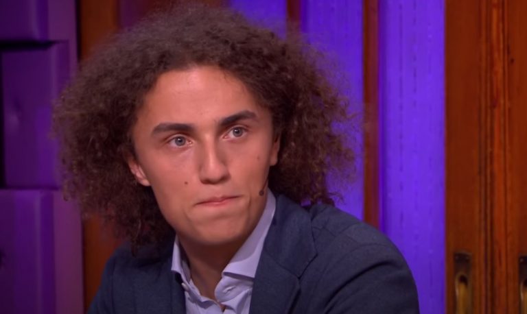 Kwebbelkop alias Jordi van den Bussche: zijn succes, zijn vermogen en zijn liefdesleven Kwebbelkop alias Jordi van den Bussche: zijn succes, zijn vermogen en zijn liefdesleven
