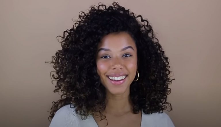 Lauren Lewis: model, krullenexpert en haar privéleven Lauren Lewis: model, krullenexpert en haar privéleven