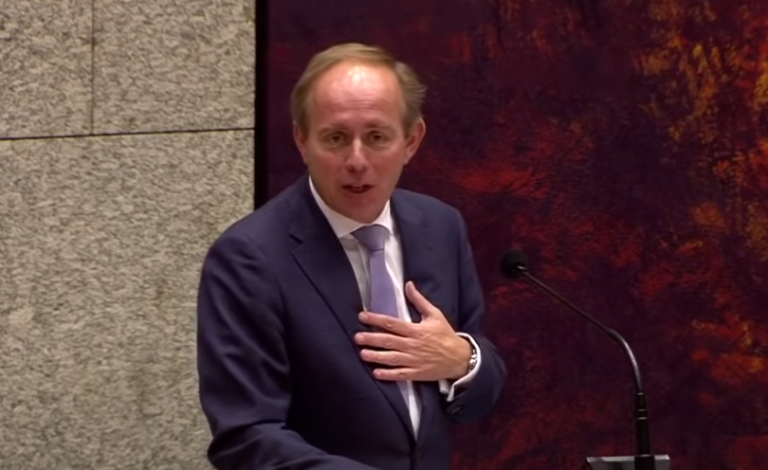 Kees van der Staaij: SGP nestor, zijn persoonlijk leven en zijn achtergrond