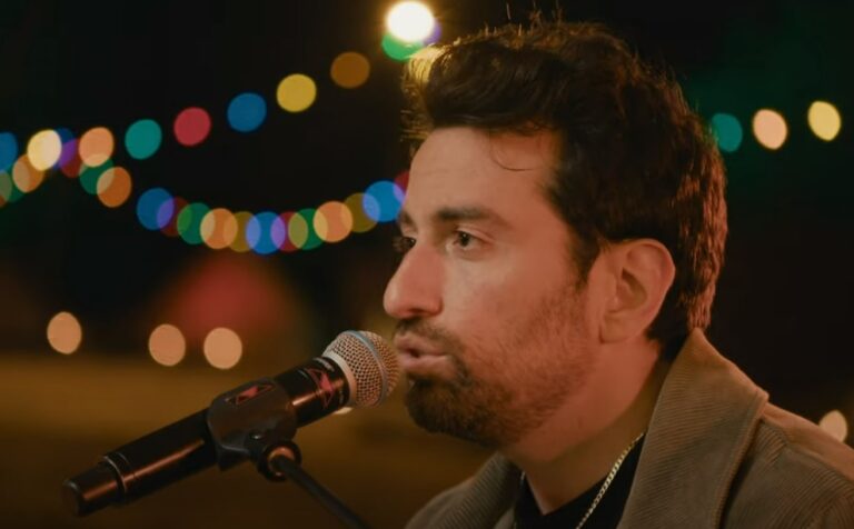 Dotan is, vier jaar na Trollengate, weer terug als herboren muzikant