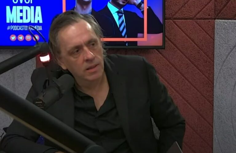 Om deze reden werd Marcel van Roosmalen ontslagen bij NOS Sport Om deze reden werd Marcel van Roosmalen ontslagen bij NOS Sport